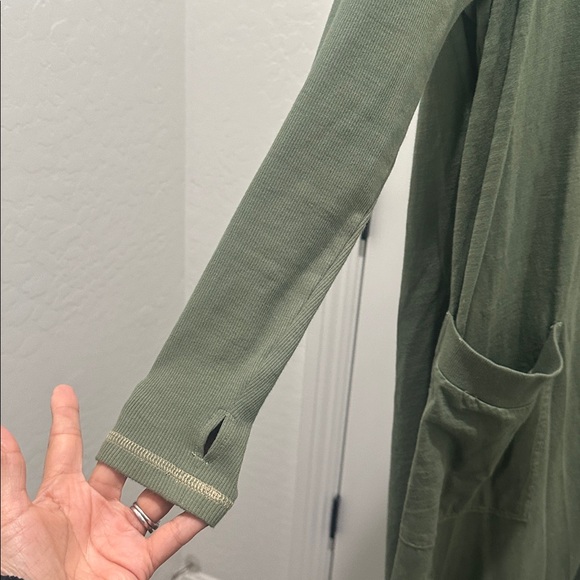 Free People Its a Wrap Jumpsuit Relaxed Fit Onsie Jumper Pants Olive Green Sz XS - Picture 5 of 14